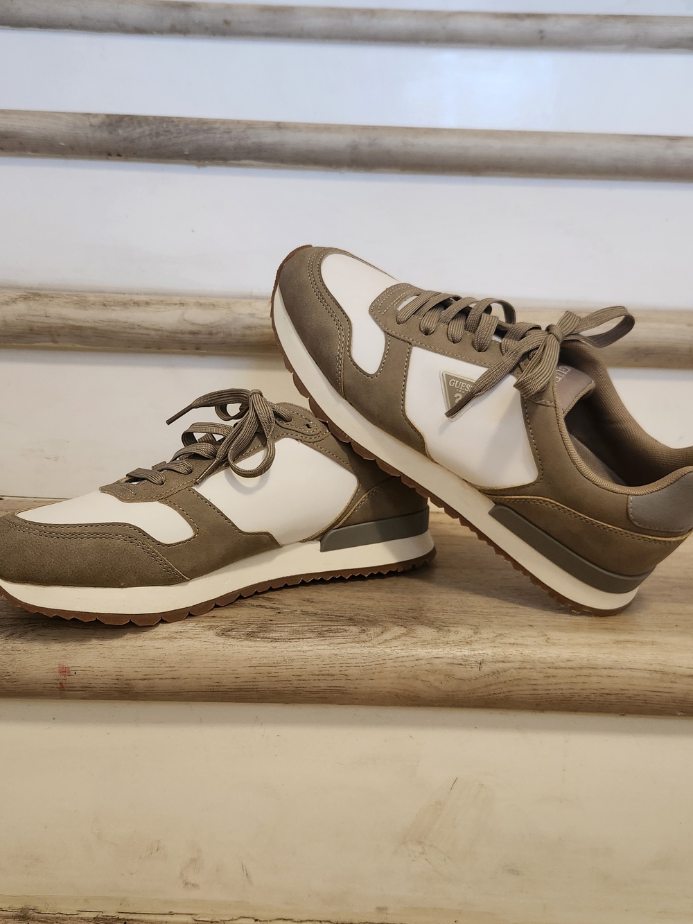Guess Men's ASTELI Sneaker, Taupe/Cream Multi 240 GMASTELI TAUPE